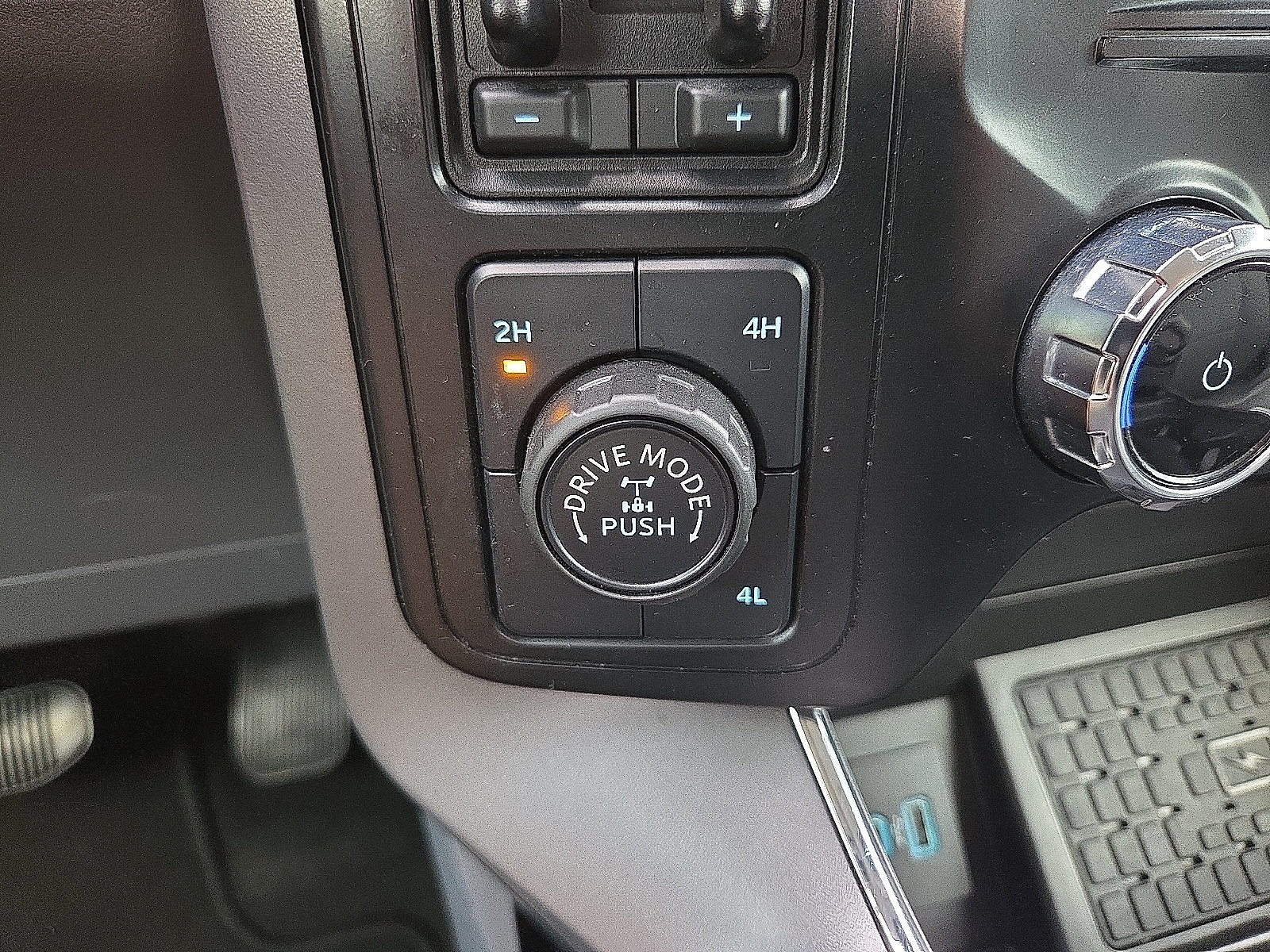 Used 2024 Ford F150 XLT w/ Equipment Group 302A MID AWD/4WD image 20