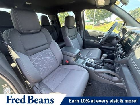 New 2026 Nissan Frontier SV w/ SV Convenience Package AWD/4WD image 15