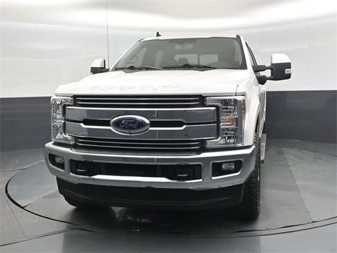 Used 2019 Ford F250 Lariat w/ Lariat Value Package image 8