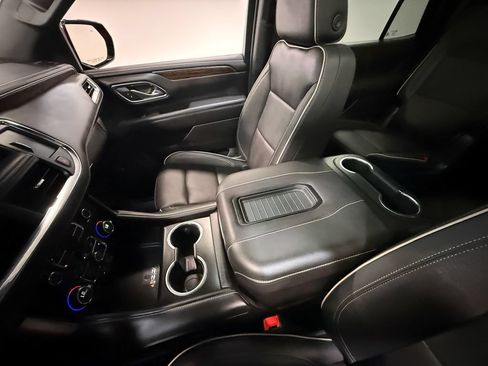 Used 2024 Chevrolet Tahoe Premier w/ Premium Package AWD/4WD image 83