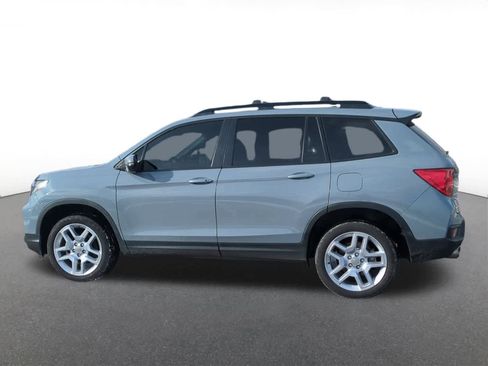 Used 2025 Honda Passport EX-L image 3