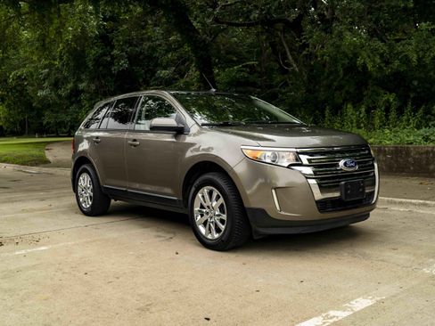 Used 2013 Ford Edge SEL FWD image 2