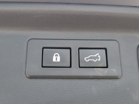 Used 2023 Subaru Forester Sport image 13