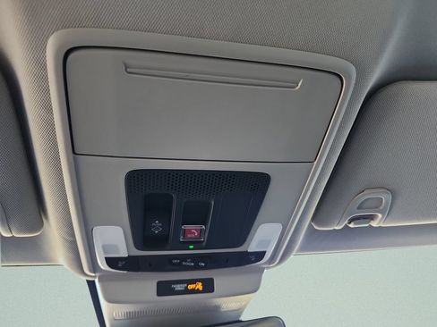Used 2025 Honda Accord Touring image 17