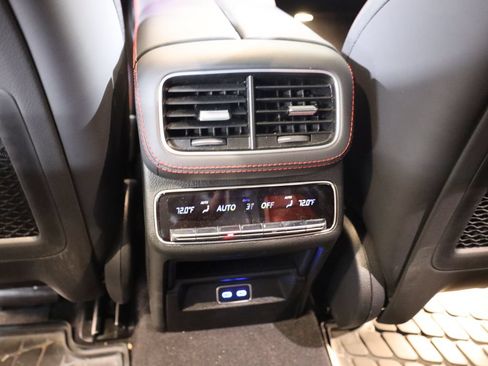 Used 2025 Mercedes-Benz GLE 53 AMG 4MATIC Coupe image 40