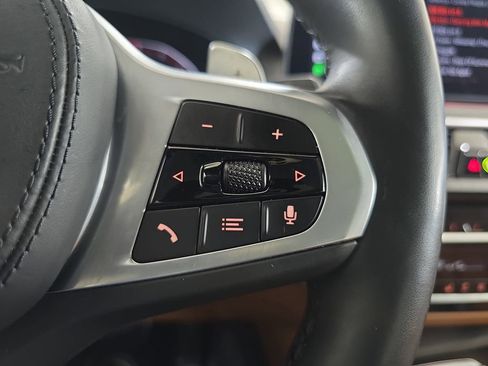 Certified 2022 BMW 530i xDrive w/ M Sport Package image 21