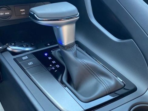 New 2026 Hyundai Elantra Sport FWD image 18