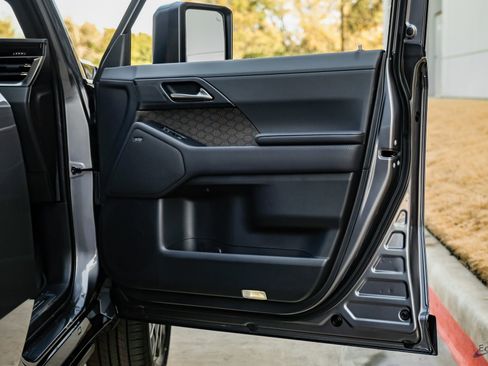 Used 2026 Lexus GX 550 image 89