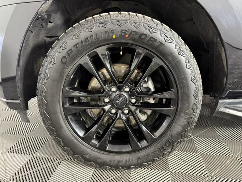 Used 2022 Ford Expedition XLT AWD/4WD image 50