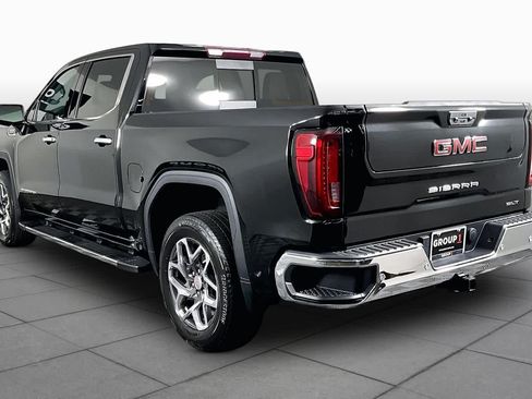 Used 2023 GMC Sierra 1500 SLT w/ SLT Premium Plus Package RWD image 11
