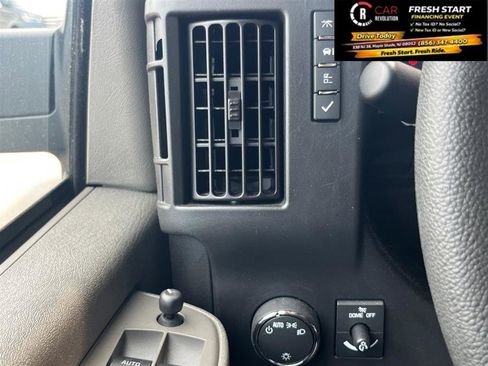 Used 2024 Chevrolet Express 3500 LT w/ LT Preferred Equipment Group image 25