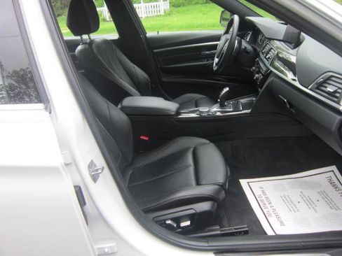 Used 2017 BMW 330i xDrive Sedan AWD/4WD image 15