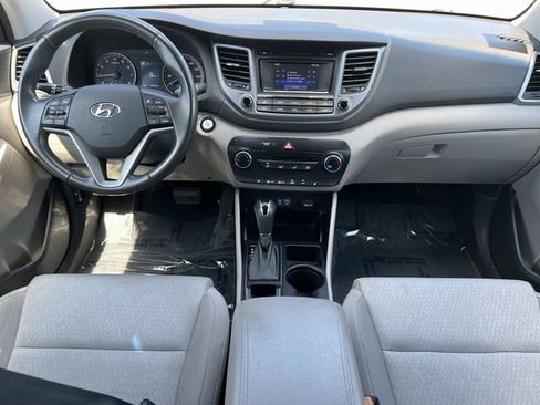 Used 2016 Hyundai Tucson Sport FWD image 17