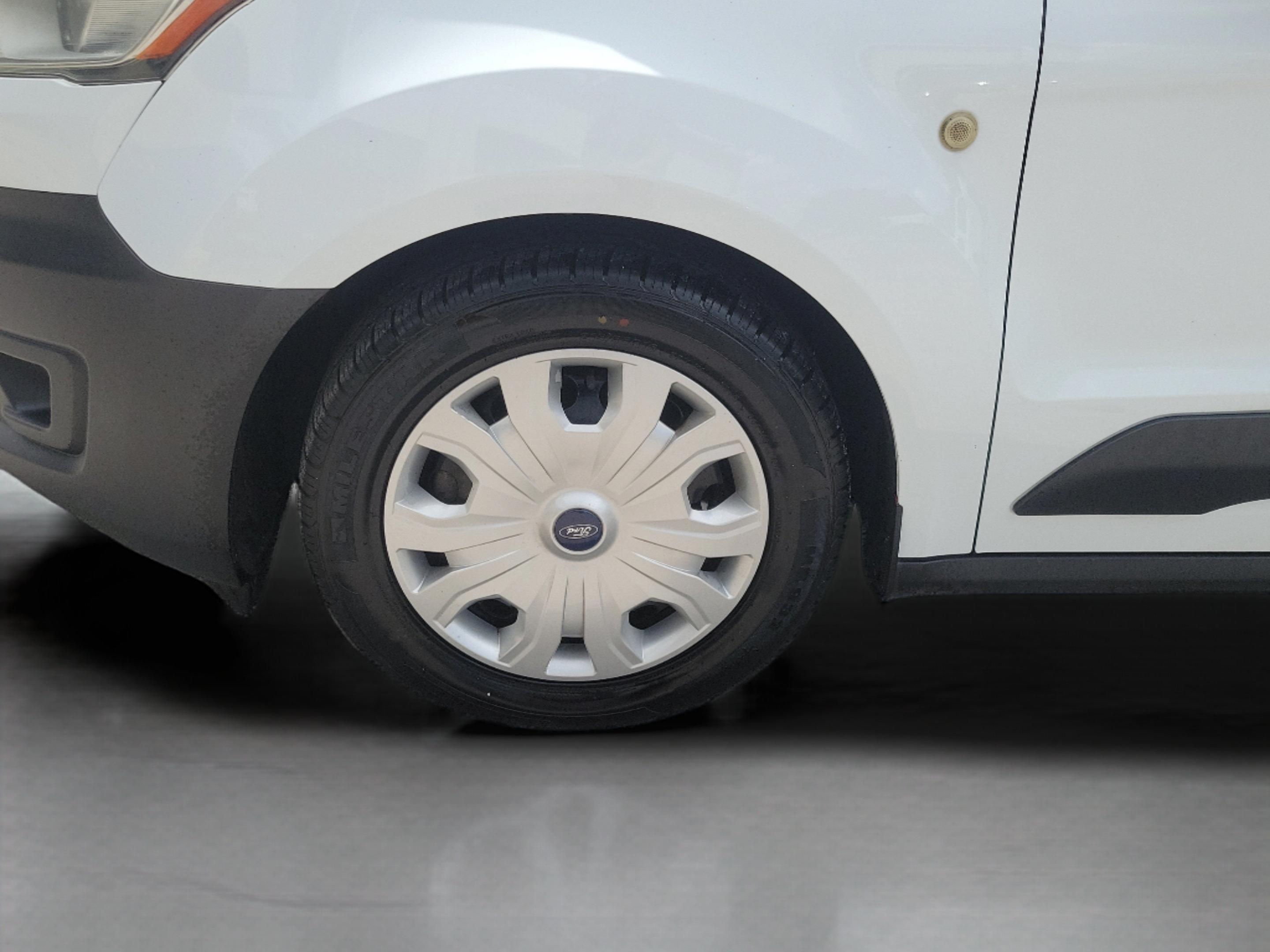 Used 2019 Ford Transit Connect XL FWD image 6