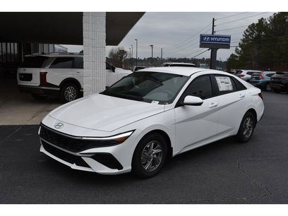 New 2026 Hyundai Elantra SE