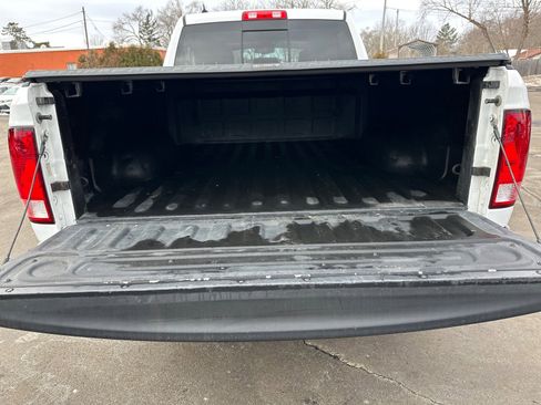 Used 2018 RAM 1500 Outdoorsman image 12
