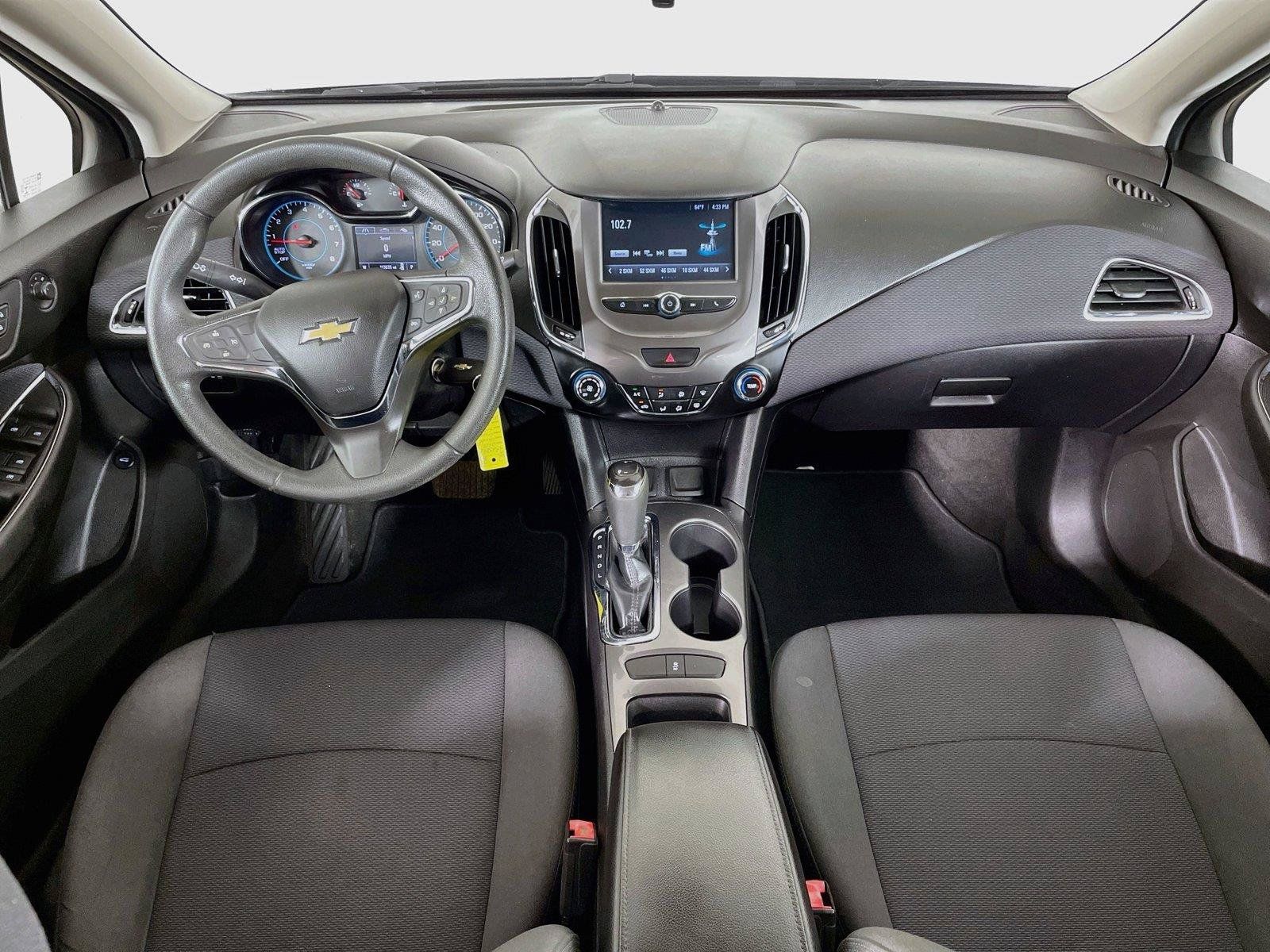 Used 2017 Chevrolet Cruze LT FWD image 28