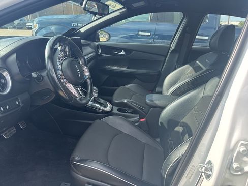Used 2023 Kia Forte GT-Line FWD image 8