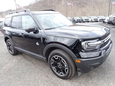 Certified 2025 Ford Bronco Sport Outer Banks w/ Outer Banks Tech Package+ AWD/4WD image 11