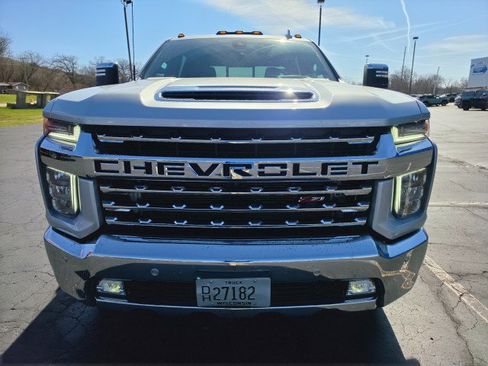 Used 2022 Chevrolet Silverado 2500 LTZ w/ LTZ Plus Package image 8