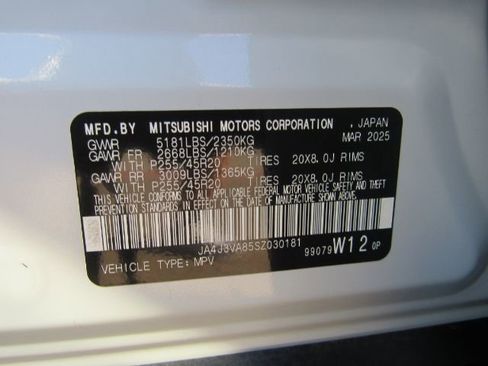 Used 2025 Mitsubishi Outlander SE image 56