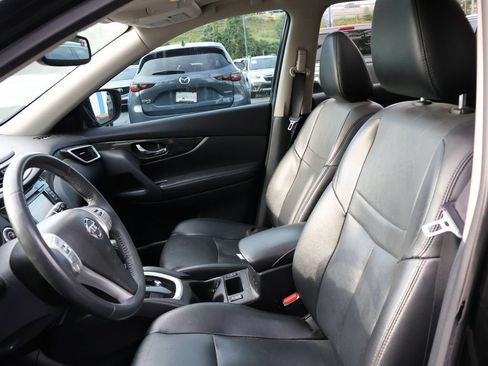 Used 2015 Nissan Rogue SL w/ SL Premium Package AWD/4WD image 11