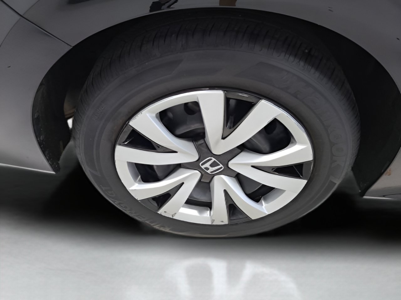 Used 2025 Honda Civic LX image 8