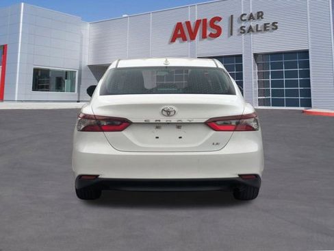 Used 2024 Toyota Camry LE image 7