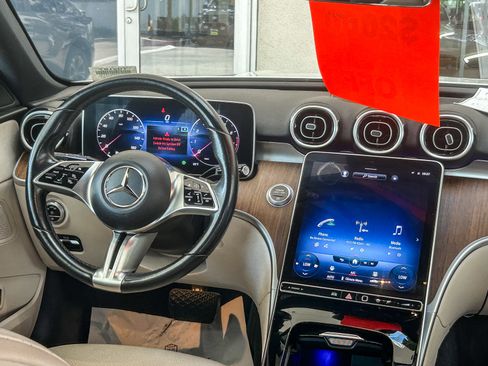 Used 2023 Mercedes-Benz C 300 Sedan image 12