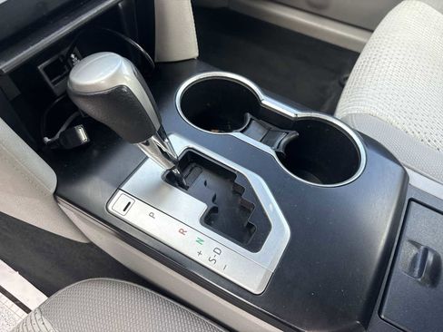 Used 2013 Toyota Camry L image 20