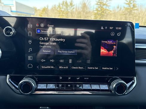 New 2025 GMC Canyon Elevation w/ Convenience Package image 47