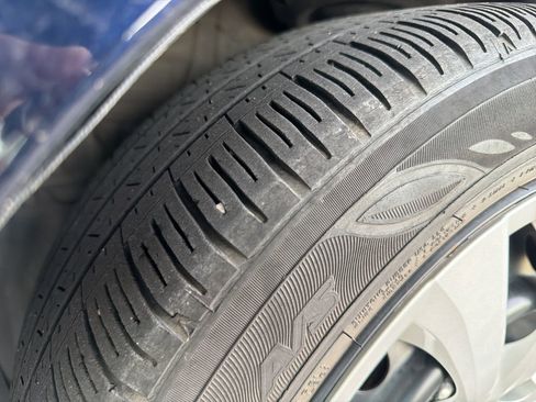 Used 2022 Toyota Corolla LE image 3