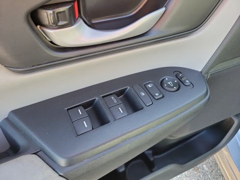 Used 2019 Honda CR-V LX image 20