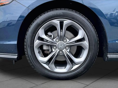 Used 2024 Honda Accord EX image 10
