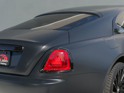 Used 2016 Rolls-Royce Wraith RWD image 41