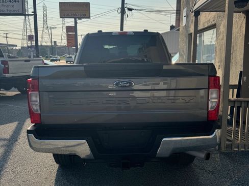 Used 2020 Ford F250 XL w/ STX Appearance Package AWD/4WD image 5