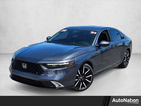 Used 2024 Honda Accord Touring image 1