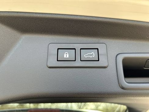 New 2026 Subaru Outback Touring AWD/4WD image 21