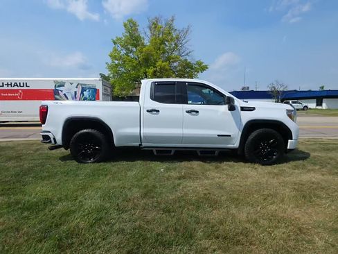 Used 2019 GMC Sierra 1500 Elevation w/ Elevation Value Package AWD/4WD image 2