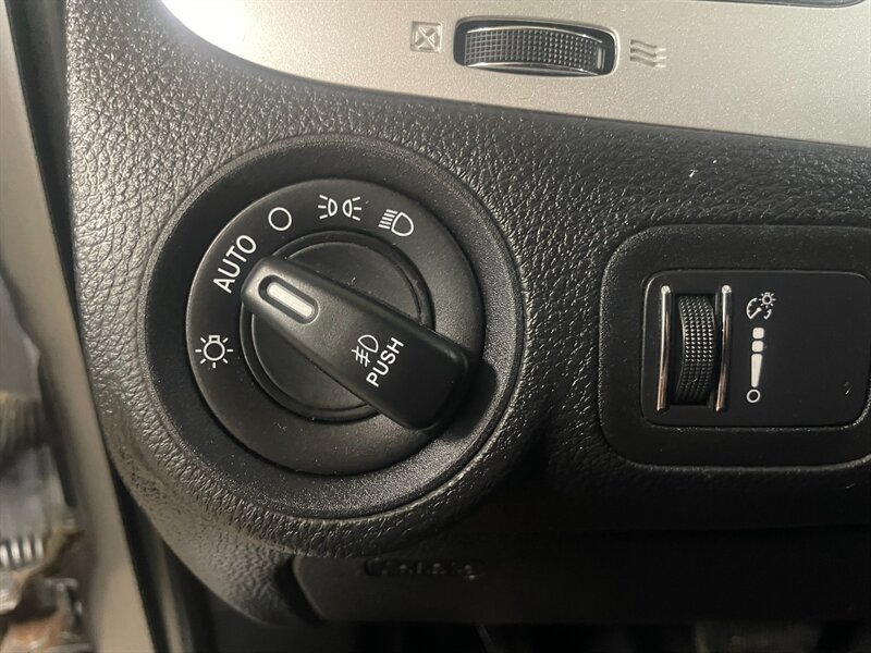 Used 2018 Dodge Journey SXT w/ Safe & Sound Group AWD/4WD image 13