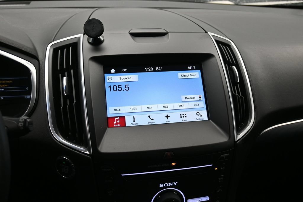 Used 2016 Ford Edge Titanium w/ Equipment Group 301A AWD/4WD image 15