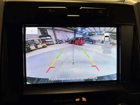 Used 2019 Ford F150 Lariat image 10