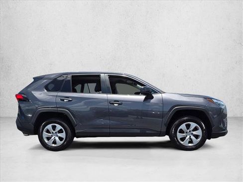 Used 2024 Toyota RAV4 LE FWD image 4