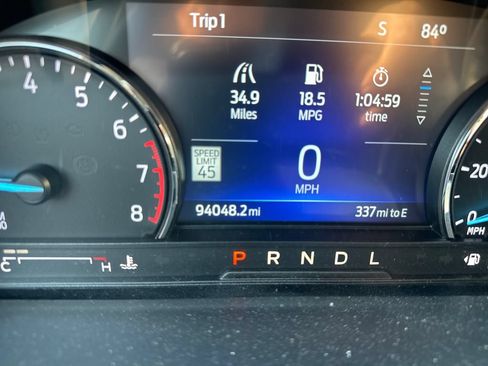 Used 2022 Ford Explorer Limited w/ Equipment Group 301A AWD/4WD image 16