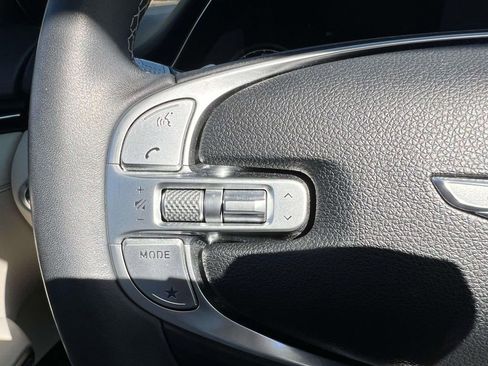 Used 2023 Genesis GV70 2.5T w/ Advanced Package image 22