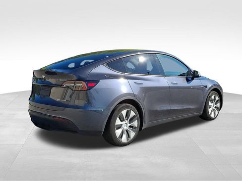 Used 2021 Tesla Model Y Long Range AWD/4WD image 6