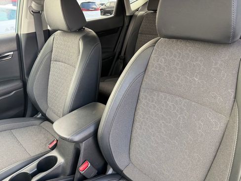 Used 2025 Kia Seltos S image 20