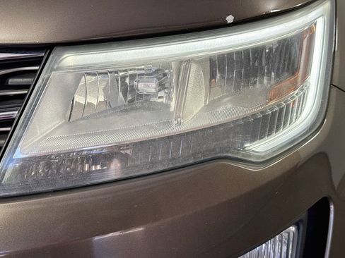 Used 2016 Ford Explorer XLT w/ Equipment Group 202A FWD image 39