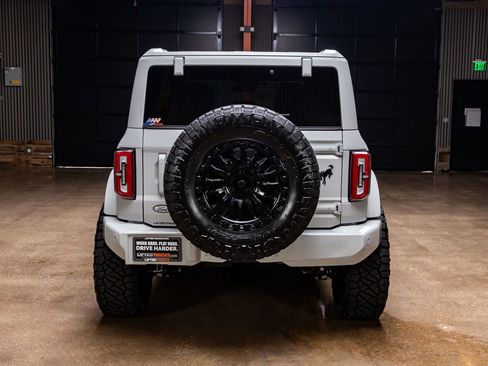 Used 2026 Ford Bronco Outer Banks AWD/4WD image 8