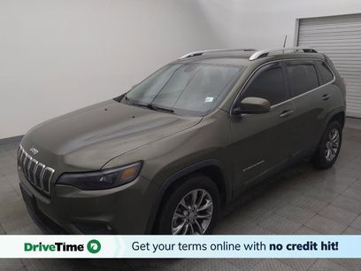 Used 2019 Jeep Cherokee Latitude Plus w/ Comfort/Convenience Group